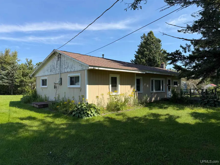 89152 W. Cedar, Manistique, MI 49854 - #3