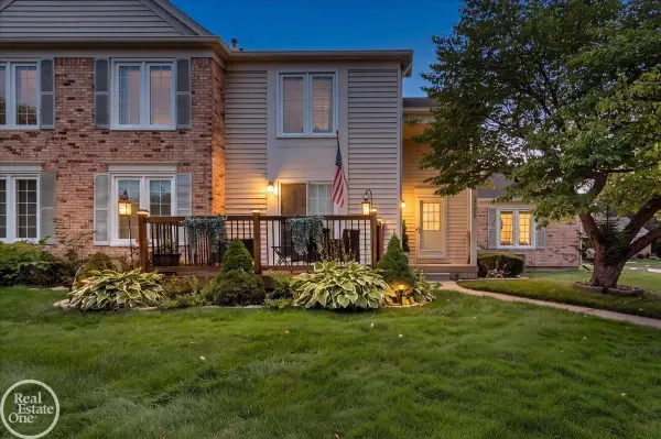 37303 Stonegate, Clinton Township, MI 48036
