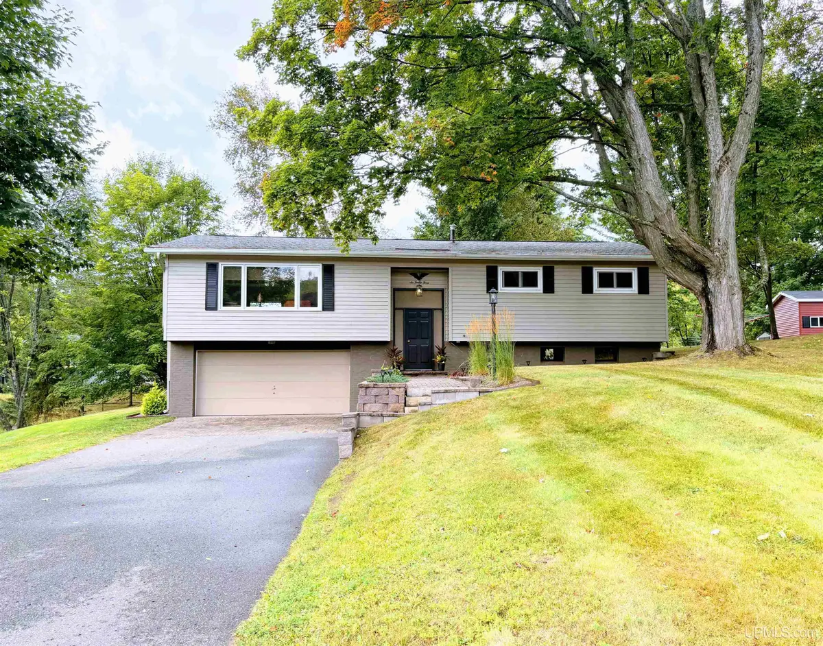 623 Craig, Marquette, MI 49855 - #1