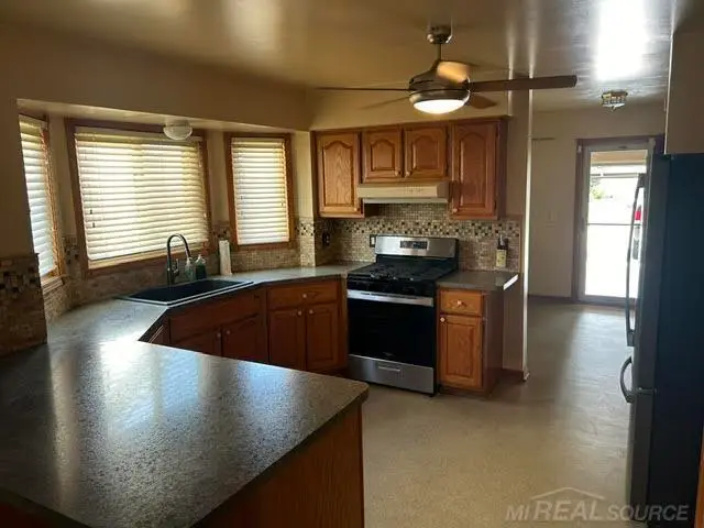 11297 Martha, Warren, MI 48093 - #3