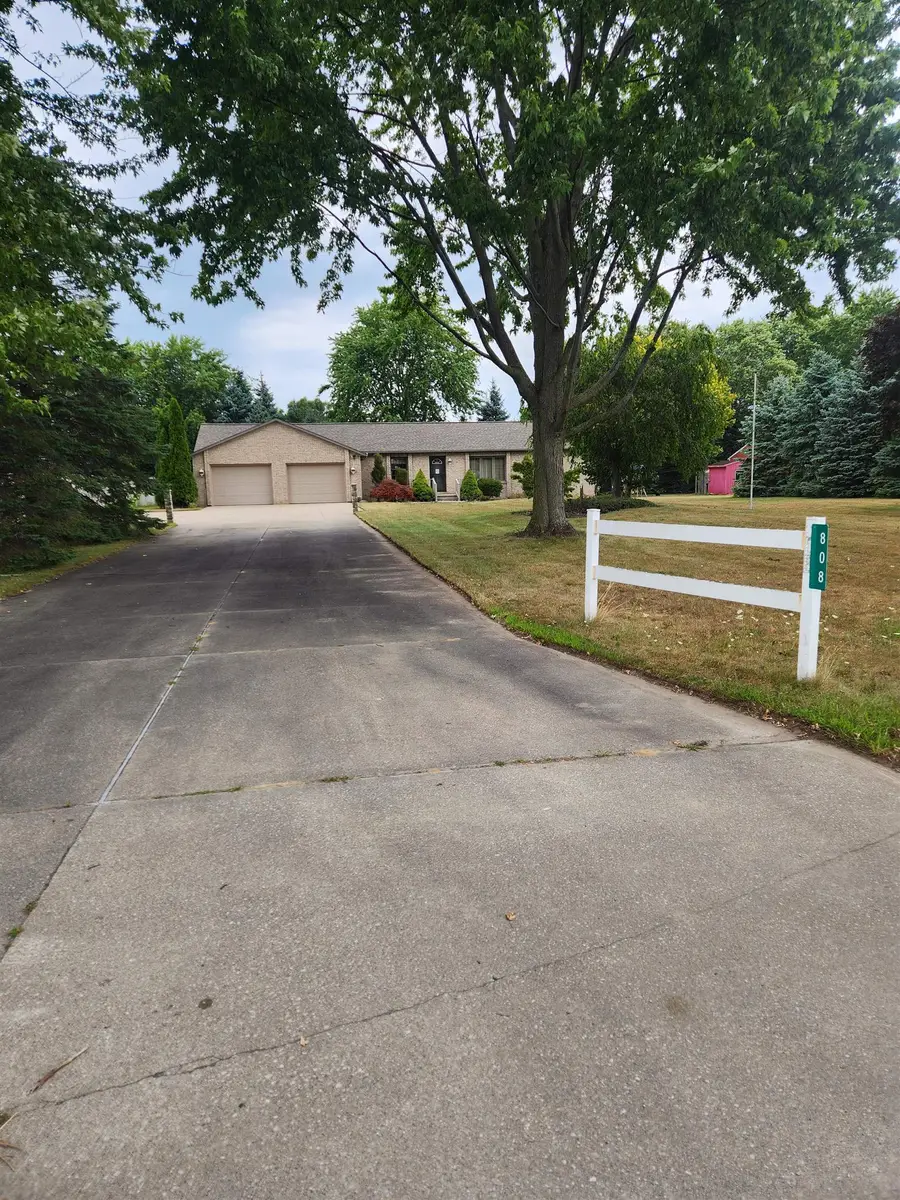 808 W Nebobish, Essexville, MI 48732 - #3