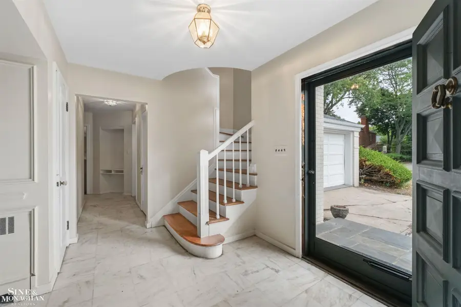 41 Beacon Hill, Grosse Pointe Farms, MI 48236 - #3