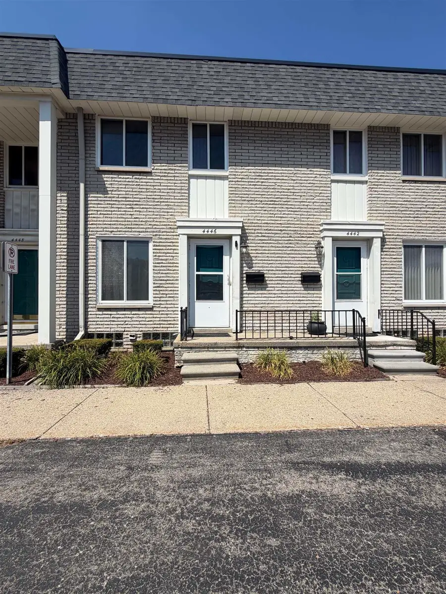 4446 15 Mile, Sterling Heights, MI 48310 - #2
