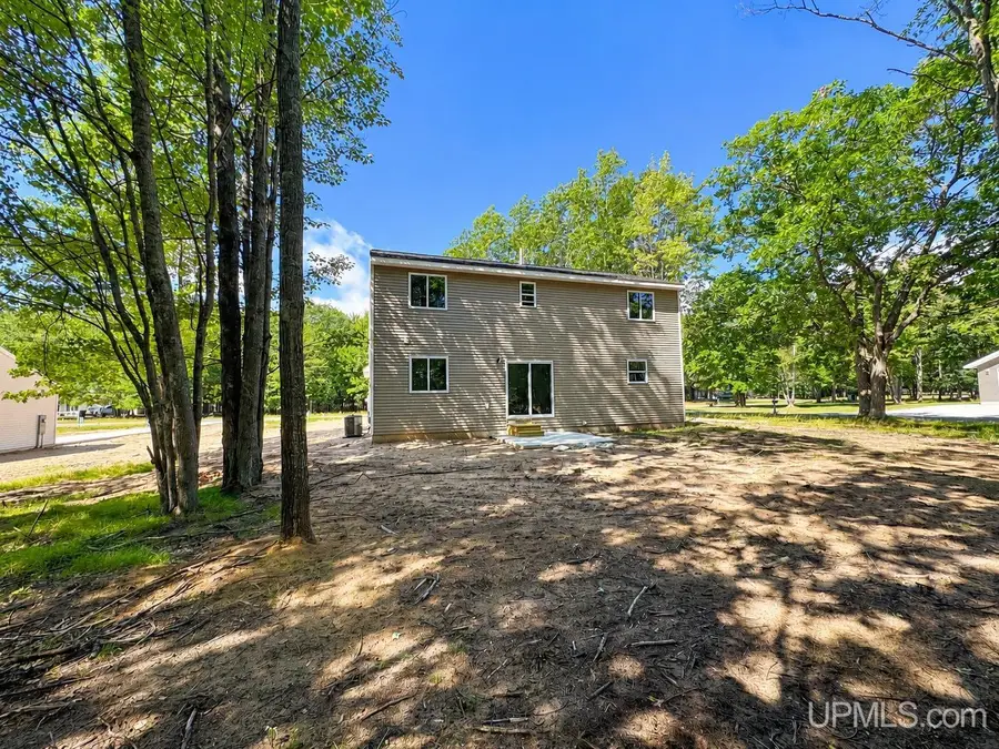 39 Tipperary, Gladstone, MI 49837 - #2