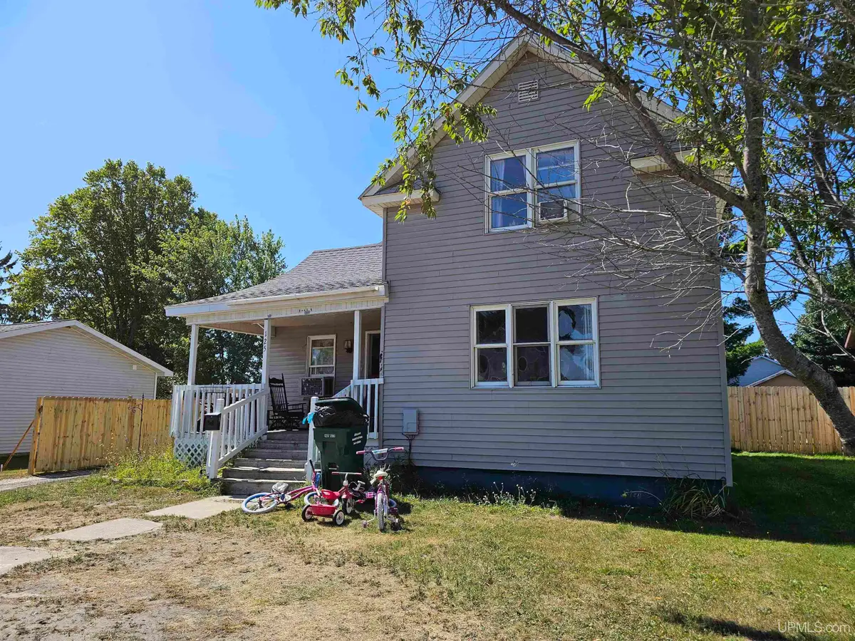 125 N Second, Manistique, MI 49854 - #1