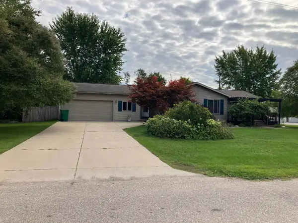1000 N Silverleaf, Gladwin, MI 48624