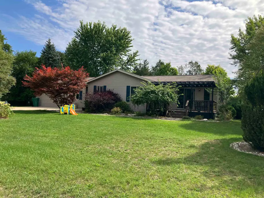 1000 N Silverleaf, Gladwin, MI 48624 - #2