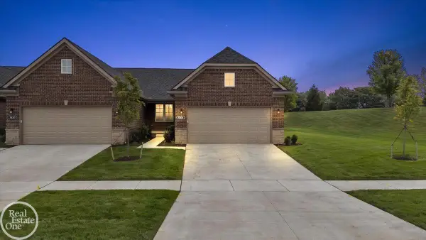 5804 Greenview #Unit 4, Warren, MI 48092