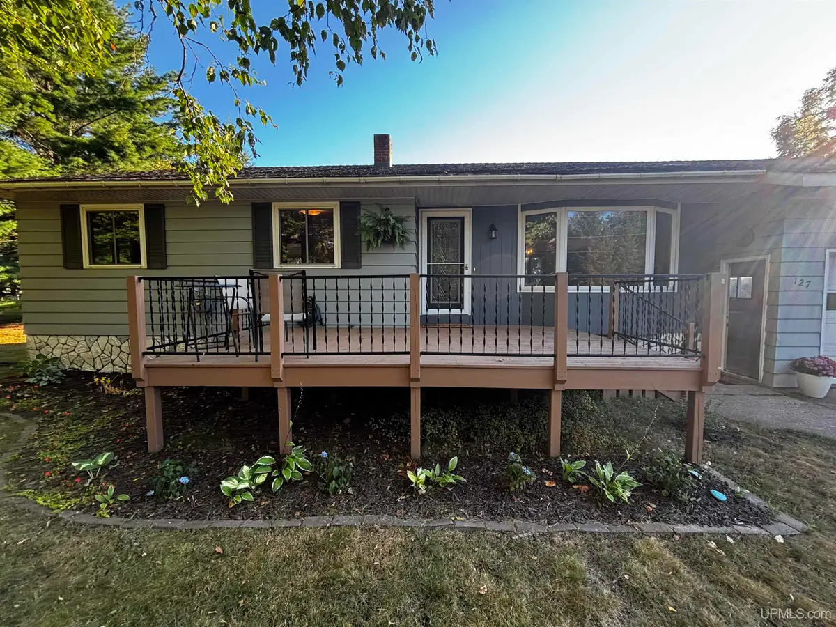 127 Carriage, Marquette, MI 49855 - #1