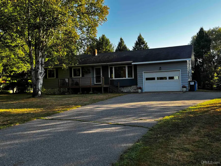 127 Carriage, Marquette, MI 49855 - #2