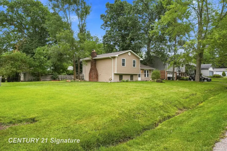 711 Harry Paul, Lake Orion, MI 48362 - #2