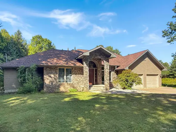 104 Elm Grove, Crystal Falls, MI 49920