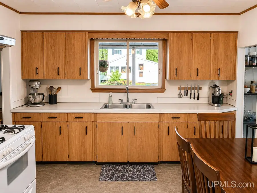 313 Mohawk, Copper City, MI 49917 - #2
