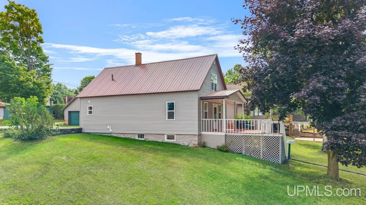 434 Chestnut, Norway, MI 49870 - #1