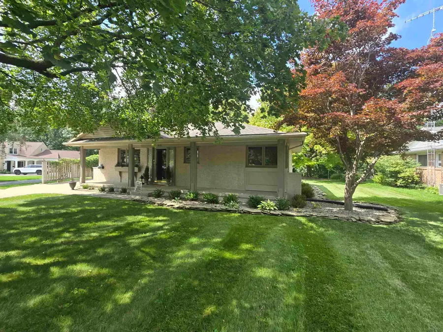 816 Campbell, Owosso, MI 48867 - #2