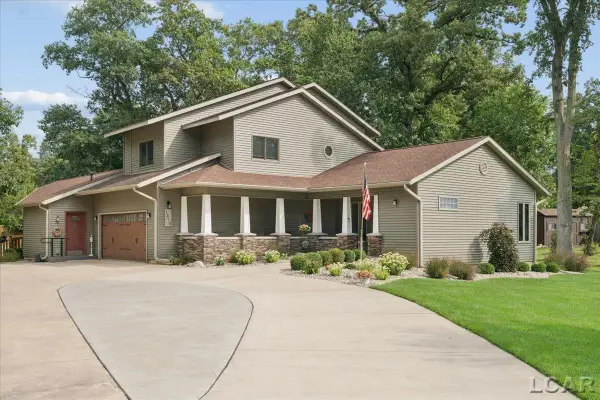 1310 W Maple, Adrian, MI 49221