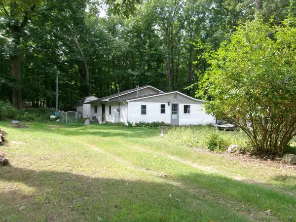 5841 Woodland, Lake, MI 48632