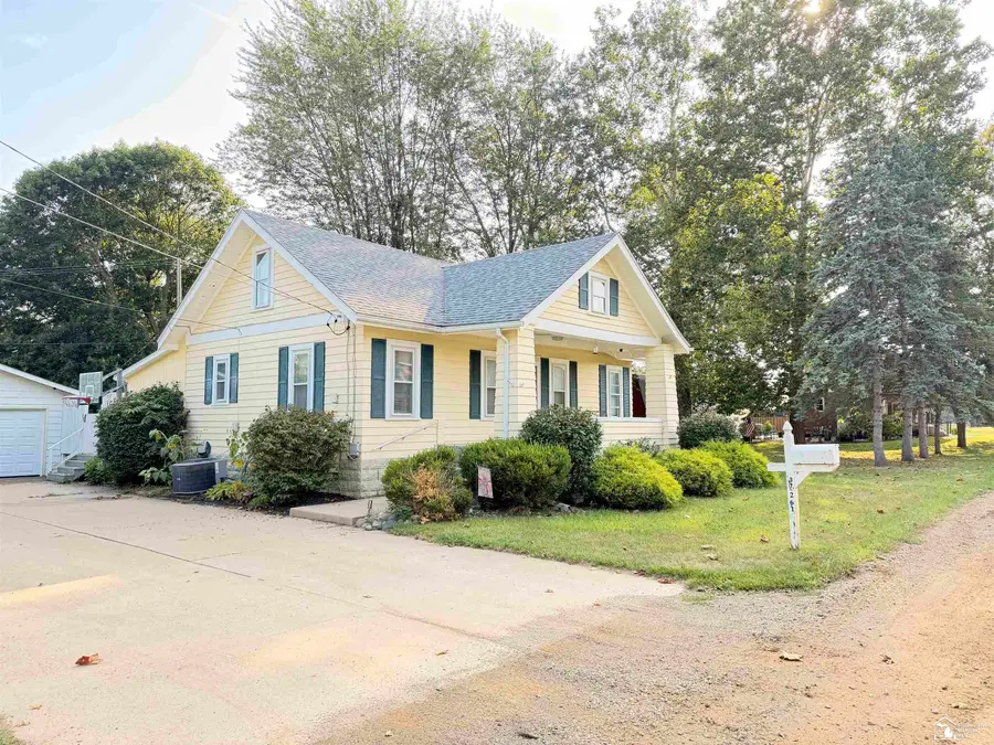 37261 Ellis, New Boston, MI 48164 - #2
