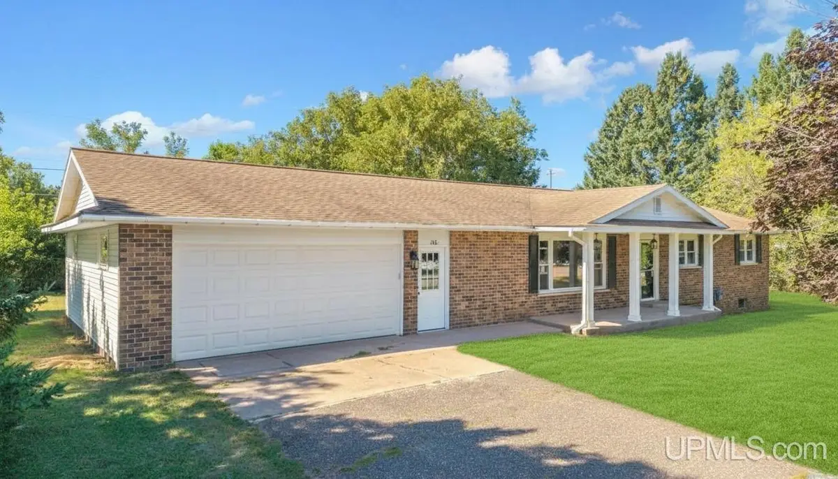140 Campbell, Kingsford, MI 49802 - #1