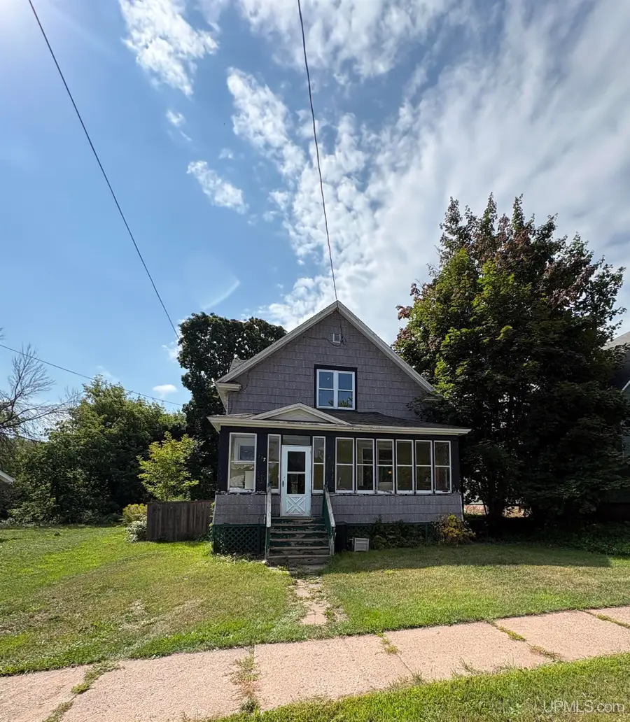 727 Sutherland, Ironwood, MI 49938 - #2