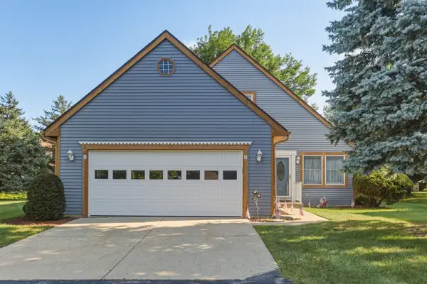 8 Cambridge, Frankenmuth, MI 48734