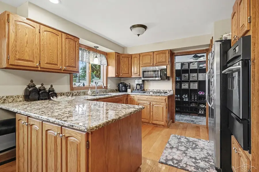 3351 Parkway, Bay City, MI 48706 - #3