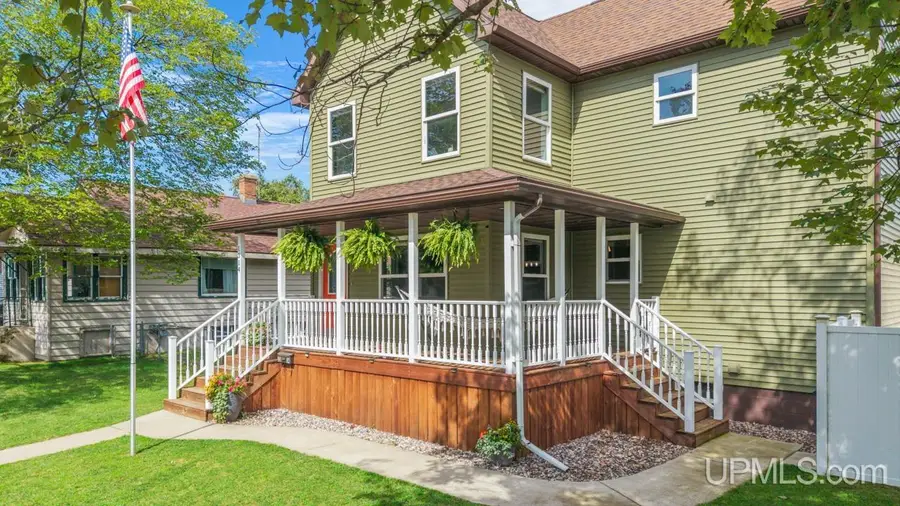 1314 Montana, Gladstone, MI 49837 - #3