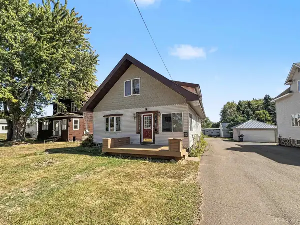 220 Park, Ironwood, MI 49938