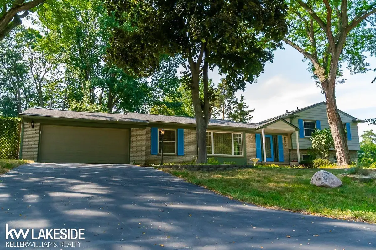 30066 Woodbrook, Farmington Hills, MI 48334 - #1