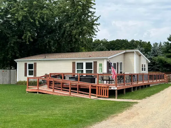 93 E Kapplinger, Farwell, MI 48622