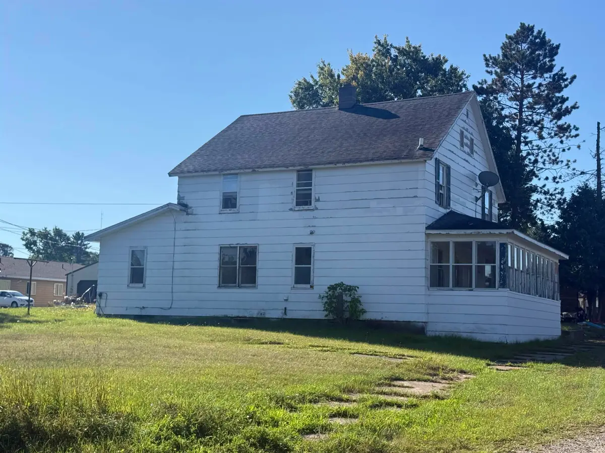 208 Hemlock, Amasa, MI 49903 - #1