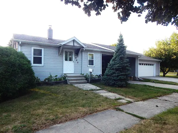 1002 S Henry, Bay City, MI 48706