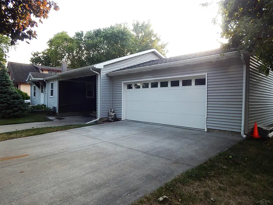 1002 S Henry, Bay City, MI 48706 - #2