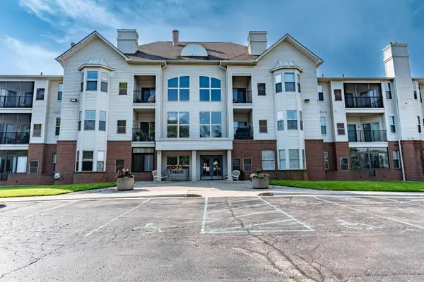 39178 Hayes #building 1 Unit 23, Clinton Township, MI 48038