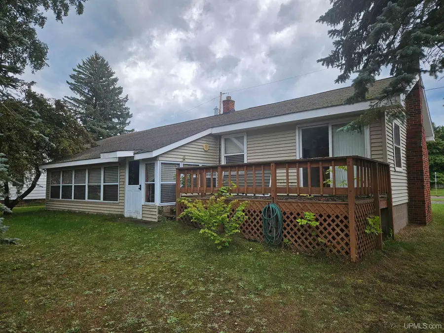 101 Silver, Ontonagon, MI 49953 - #2