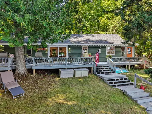 3018 W Duck Lake, Watersmeet, MI 49969