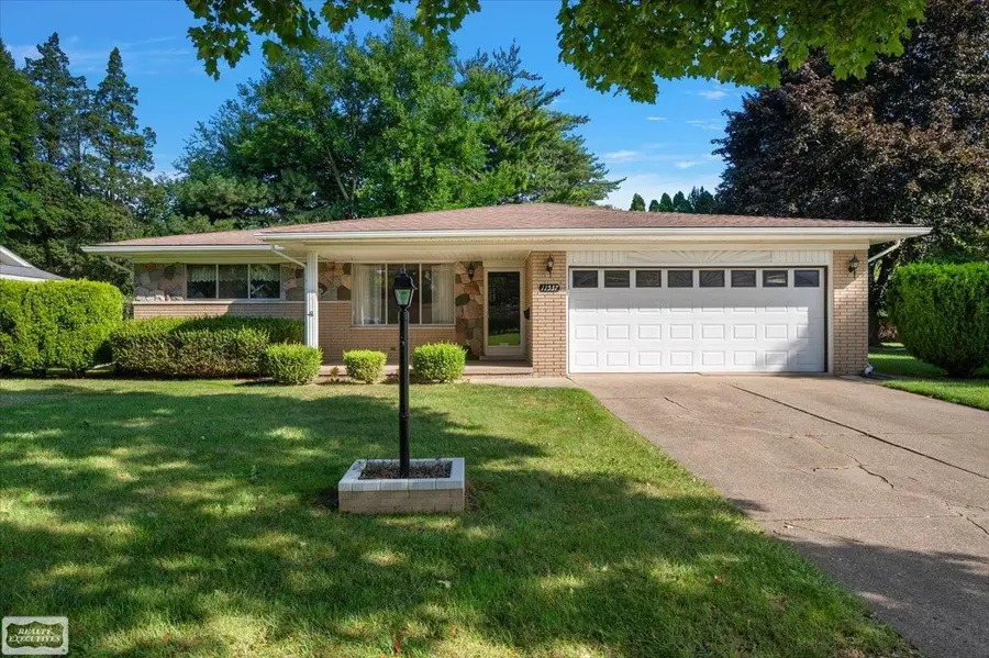 11537 Arden, Warren, MI 48093 - #3