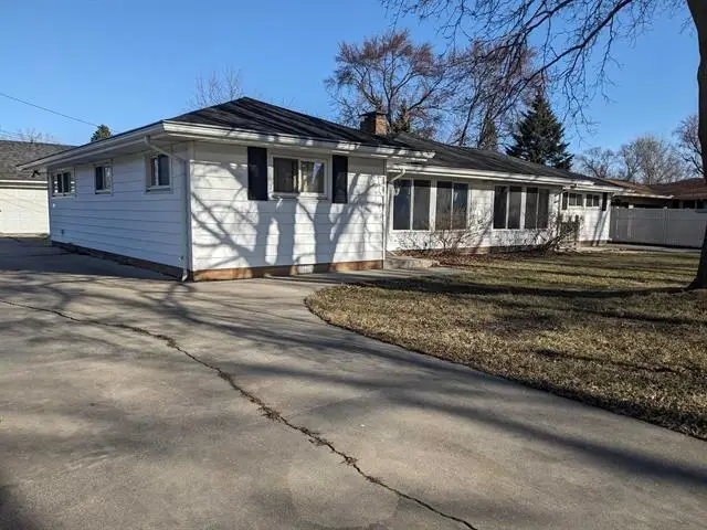 82 Cedar, Bay City, MI 48708 - #1