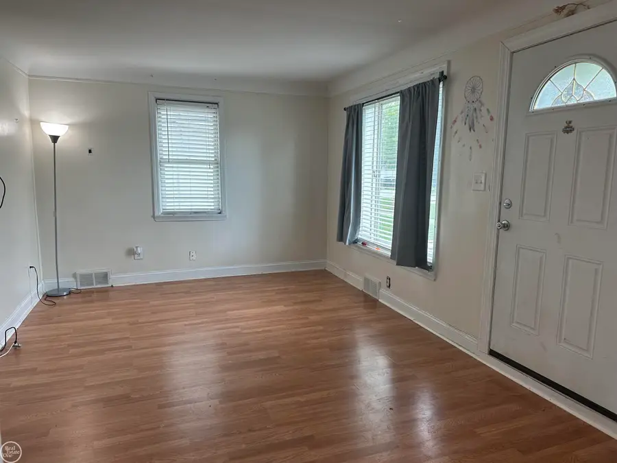 25143 Lawn, Roseville, MI 48066 - #2