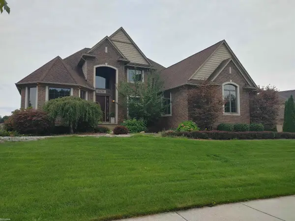 61276 Burningwood, Washington Twp, MI 48094