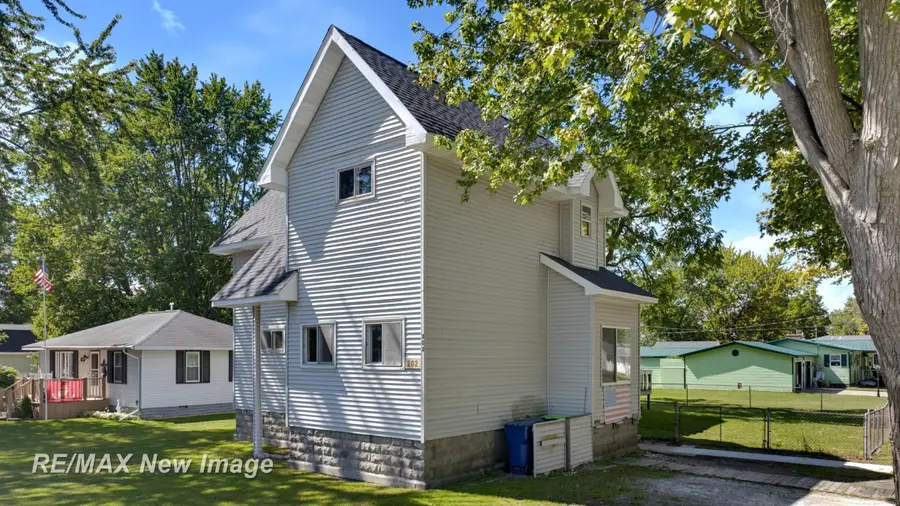 202 Ingraham, Bay City, MI 48708 - #2