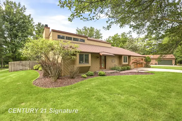 8461 W Glencairn, Saginaw, MI 48609