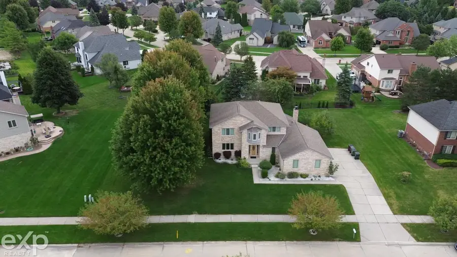 47630 Robins Nest, Shelby, MI 48315 - #3
