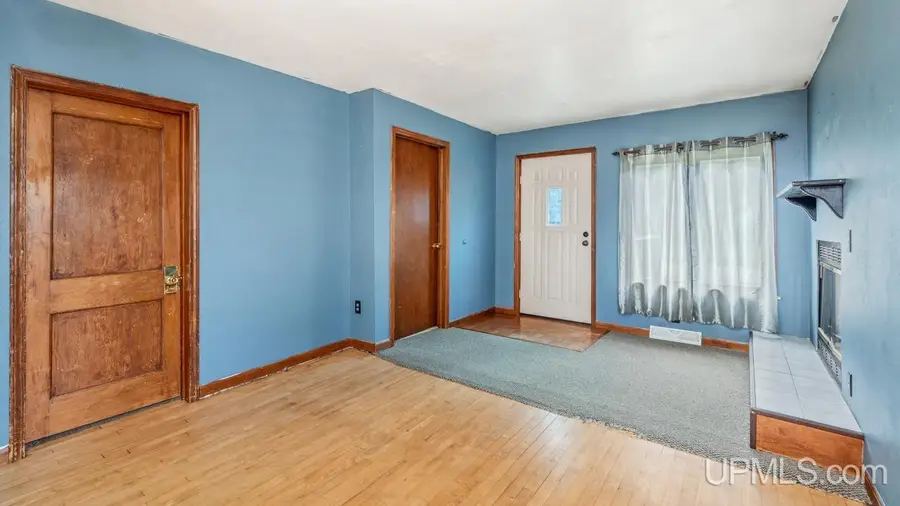924 Michigan, Kingsford, MI 49802 - #3