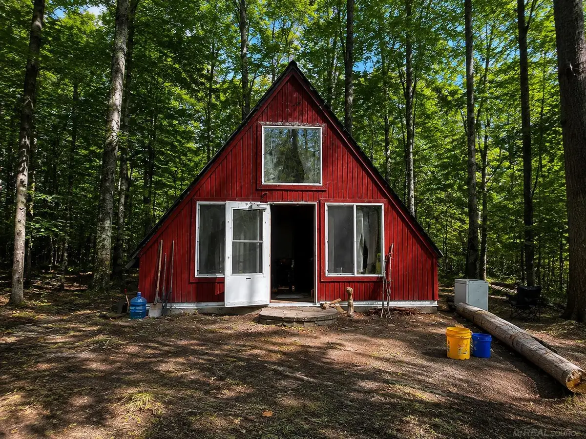 N127 N Round Lake, Wetmore, MI 49895 - #1