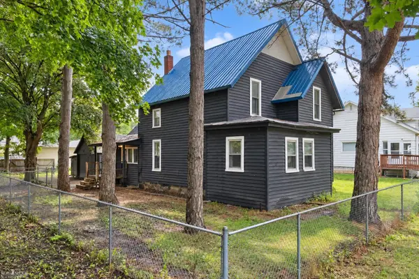 830 Wilkinson, Owosso, MI 48867