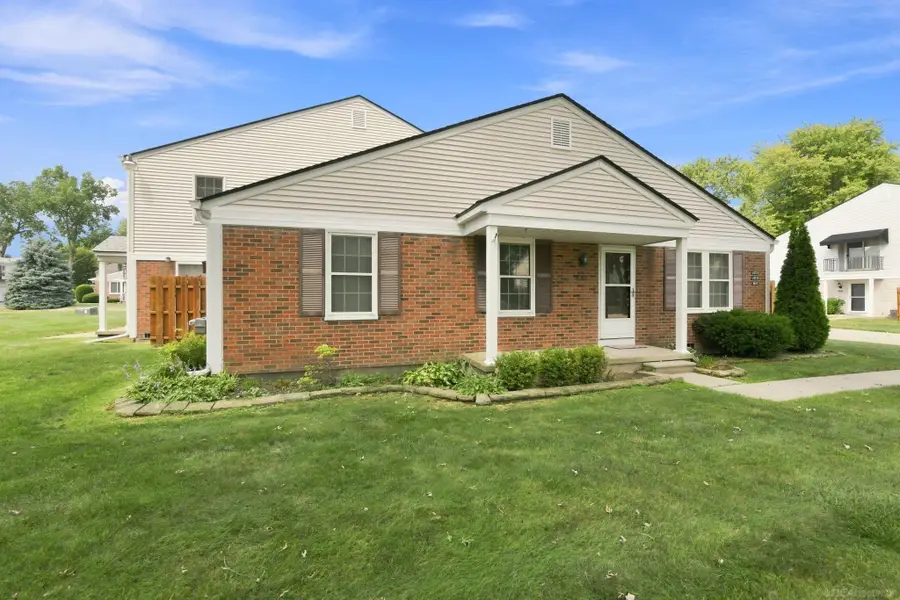 24729 Meadow Creek, Harrison Township, MI 48045 - #3
