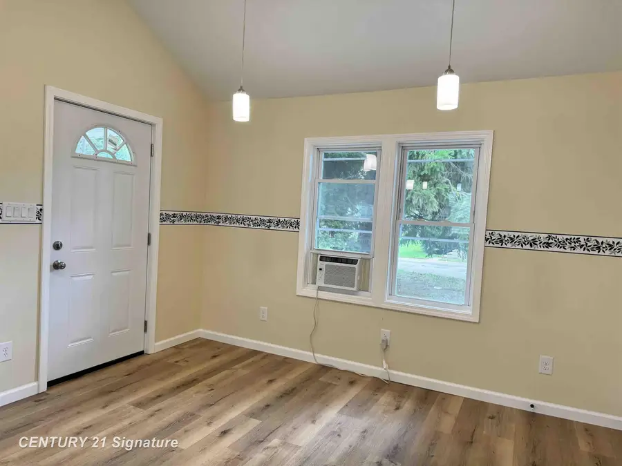 1910 Newberry, Saginaw, MI 48602 - #3