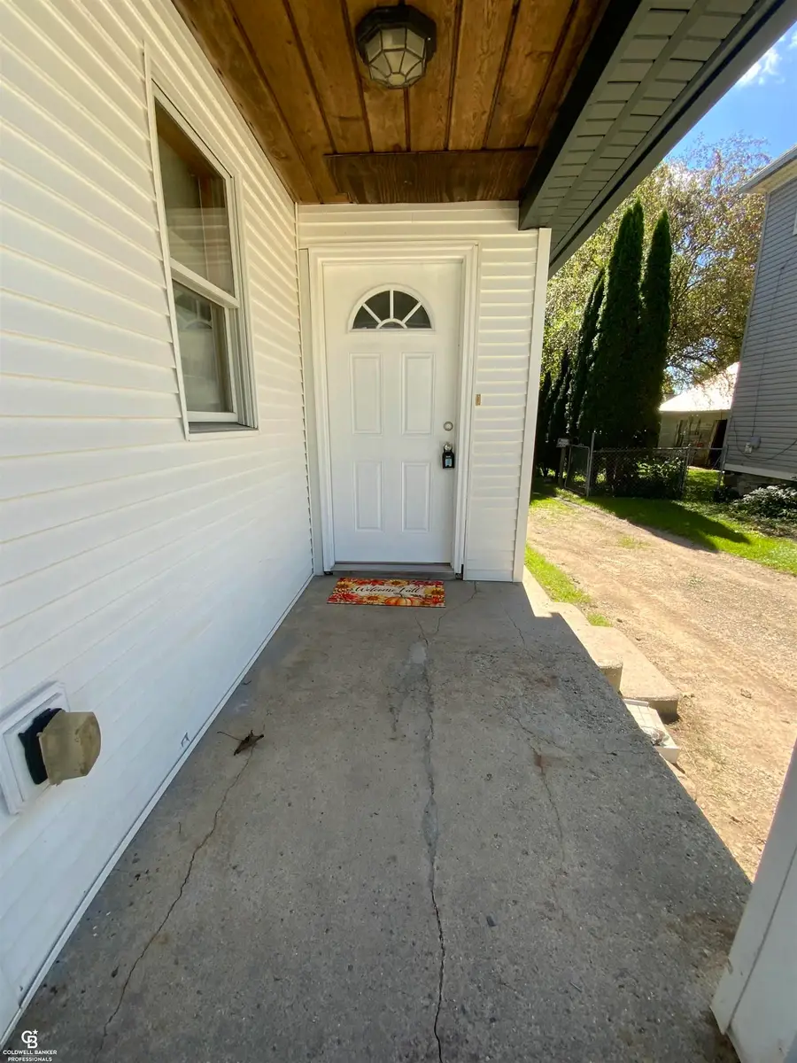 104 North, Yale, MI 48097 - #2