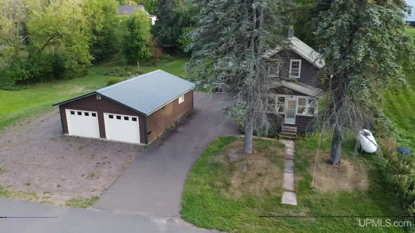 307 E Gold, Bessemer, MI 49911